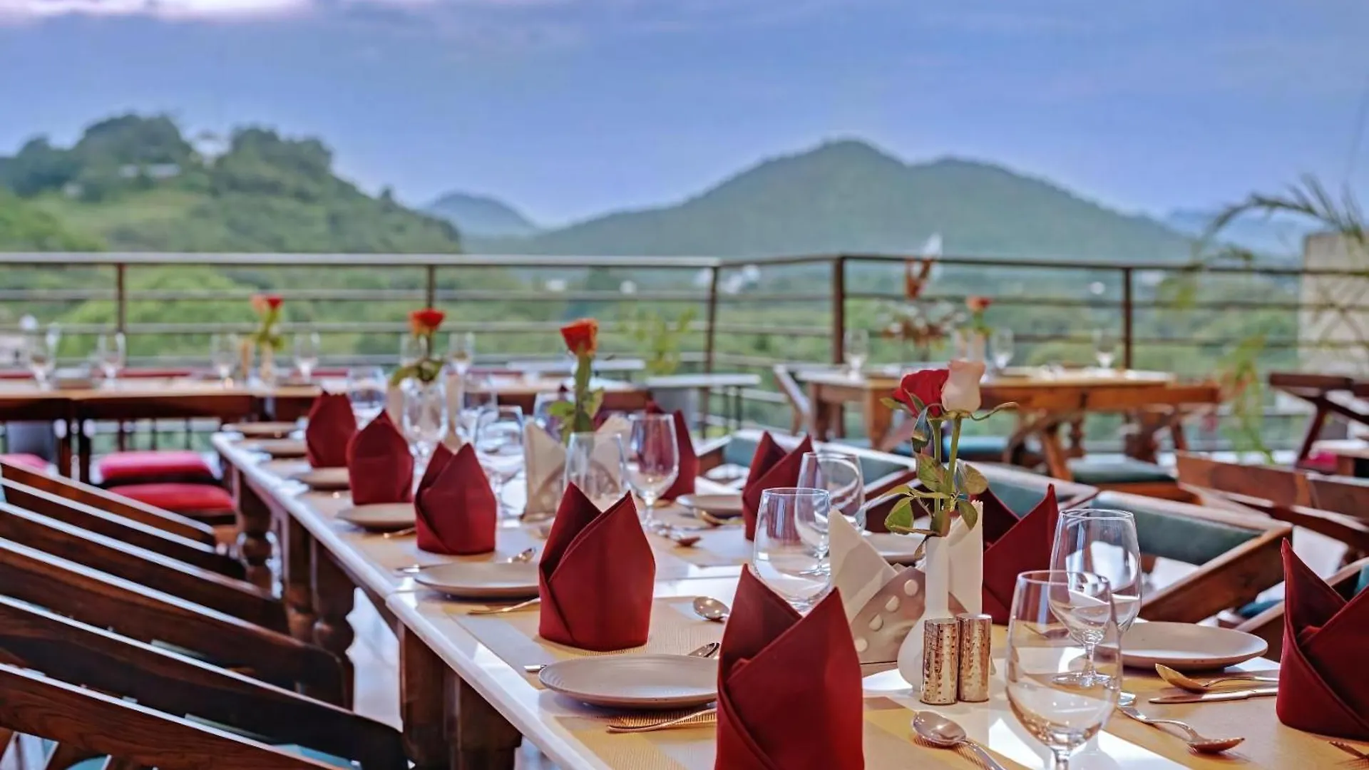 ***  Hotel Savi Suryaprakash 우다이푸르 인도